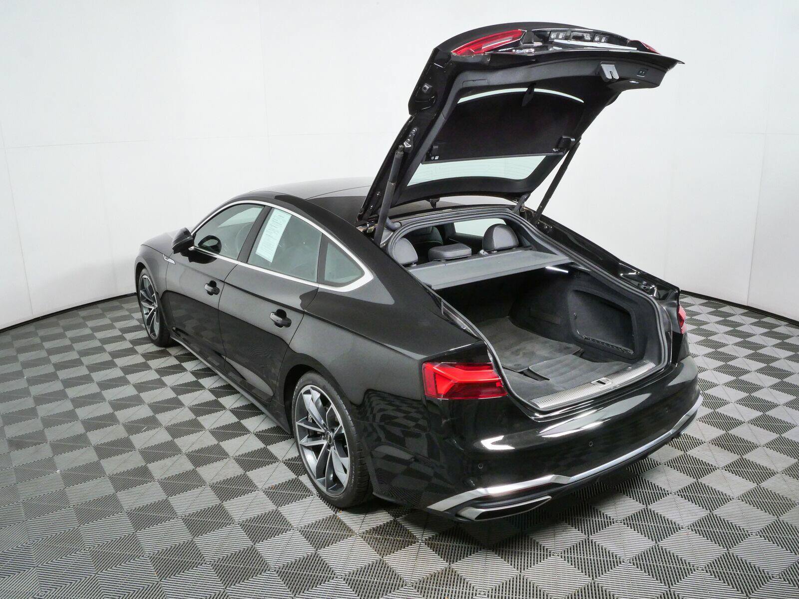 Used 2024 Audi A5 2.0T Premium Plus w/ Premium Plus AWD/4WD image 29