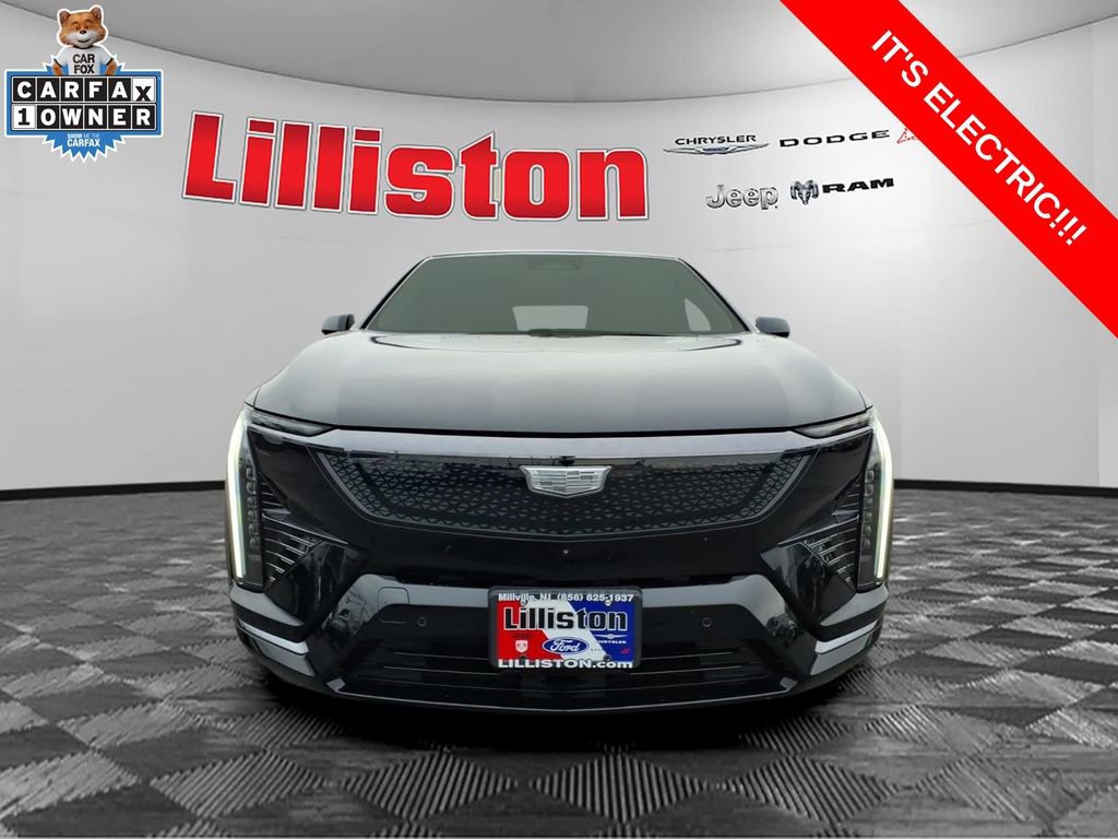 Used 2025 Cadillac Optiq Sport 1 image 6