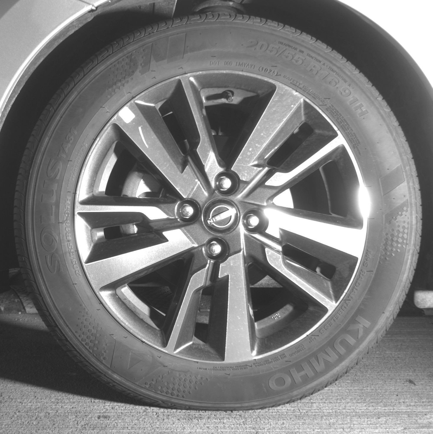 Used 2025 Nissan Versa SV FWD image 12