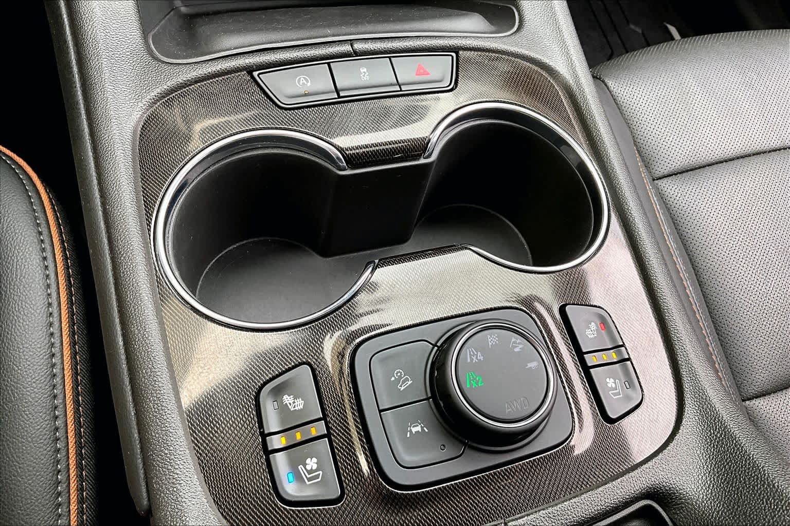 Used 2023 GMC Acadia AT4 w/ Preferred Package AWD/4WD image 35