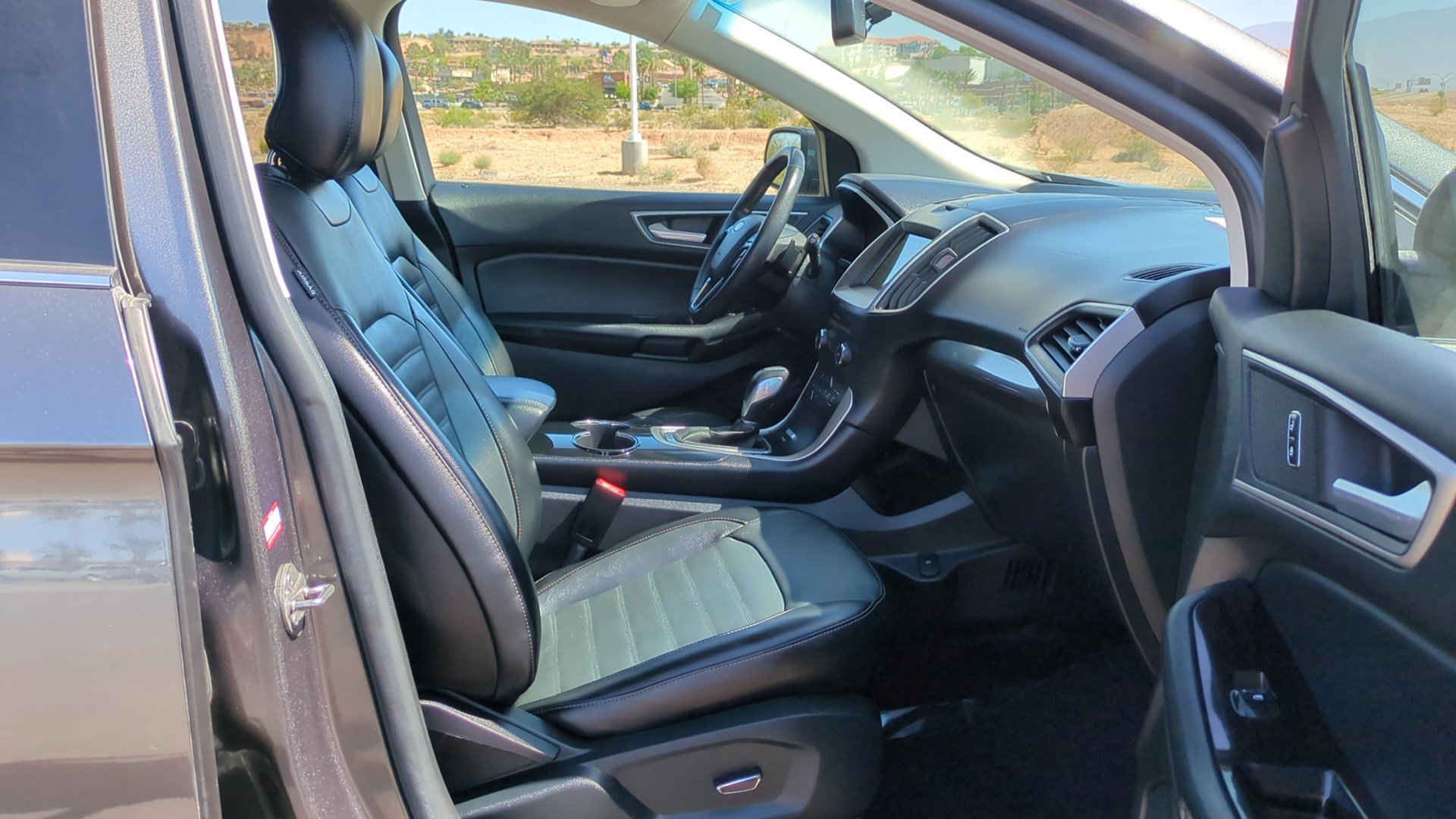 Used 2017 Ford Edge SEL w/ Equipment Group 201A image 31