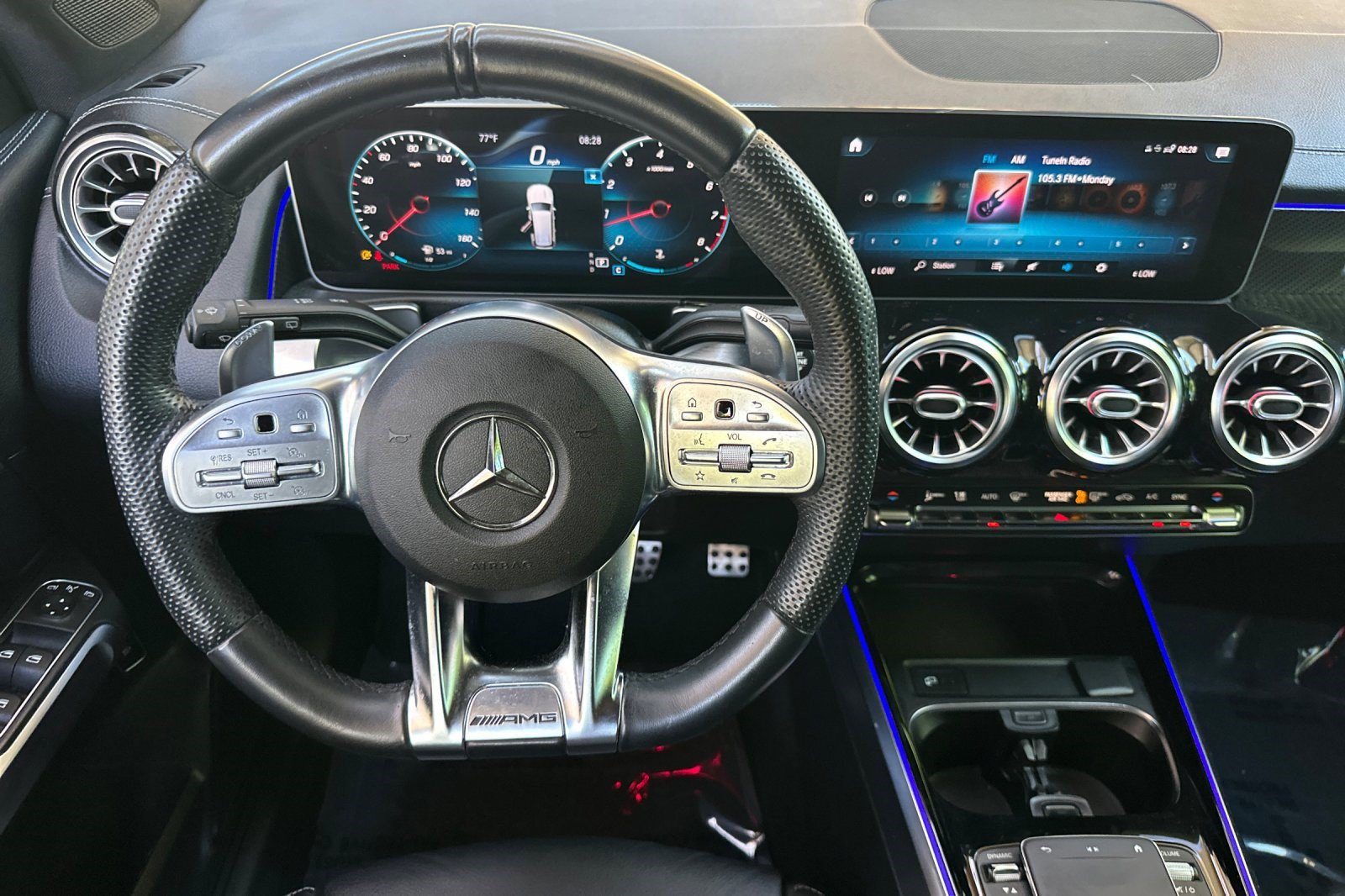 Used 2021 Mercedes-Benz GLB 35 AMG 4MATIC image 28