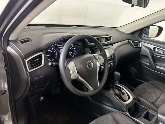Used 2016 Nissan Rogue SV image 13