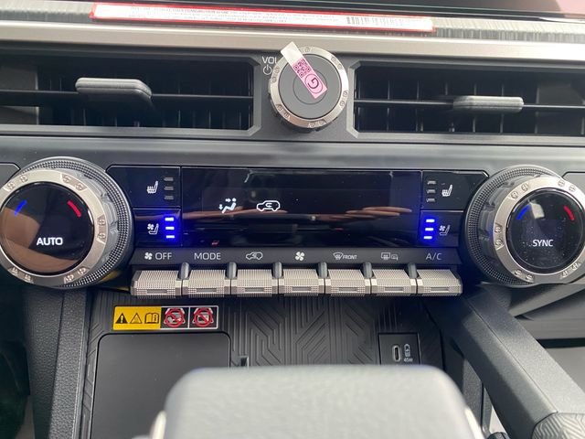 New 2026 Toyota 4Runner Platinum AWD/4WD image 17