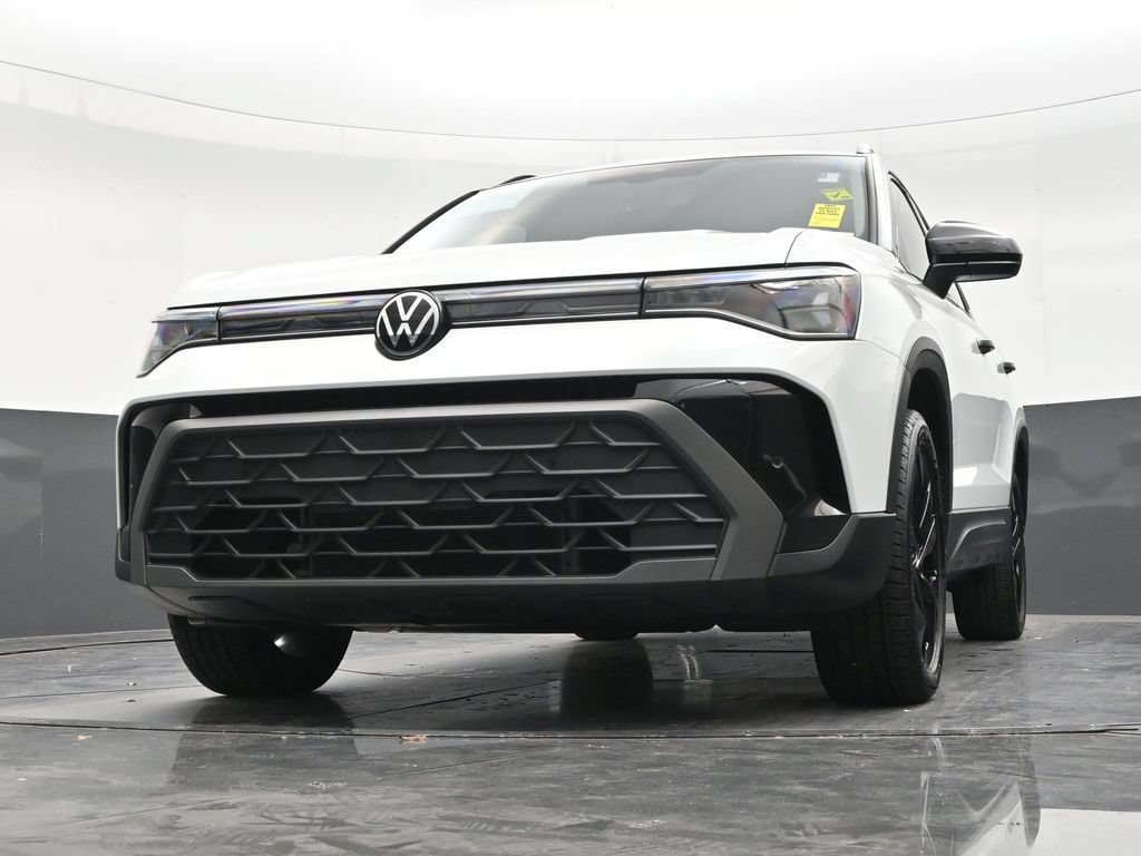 Used 2025 Volkswagen Taos SE FWD image 27
