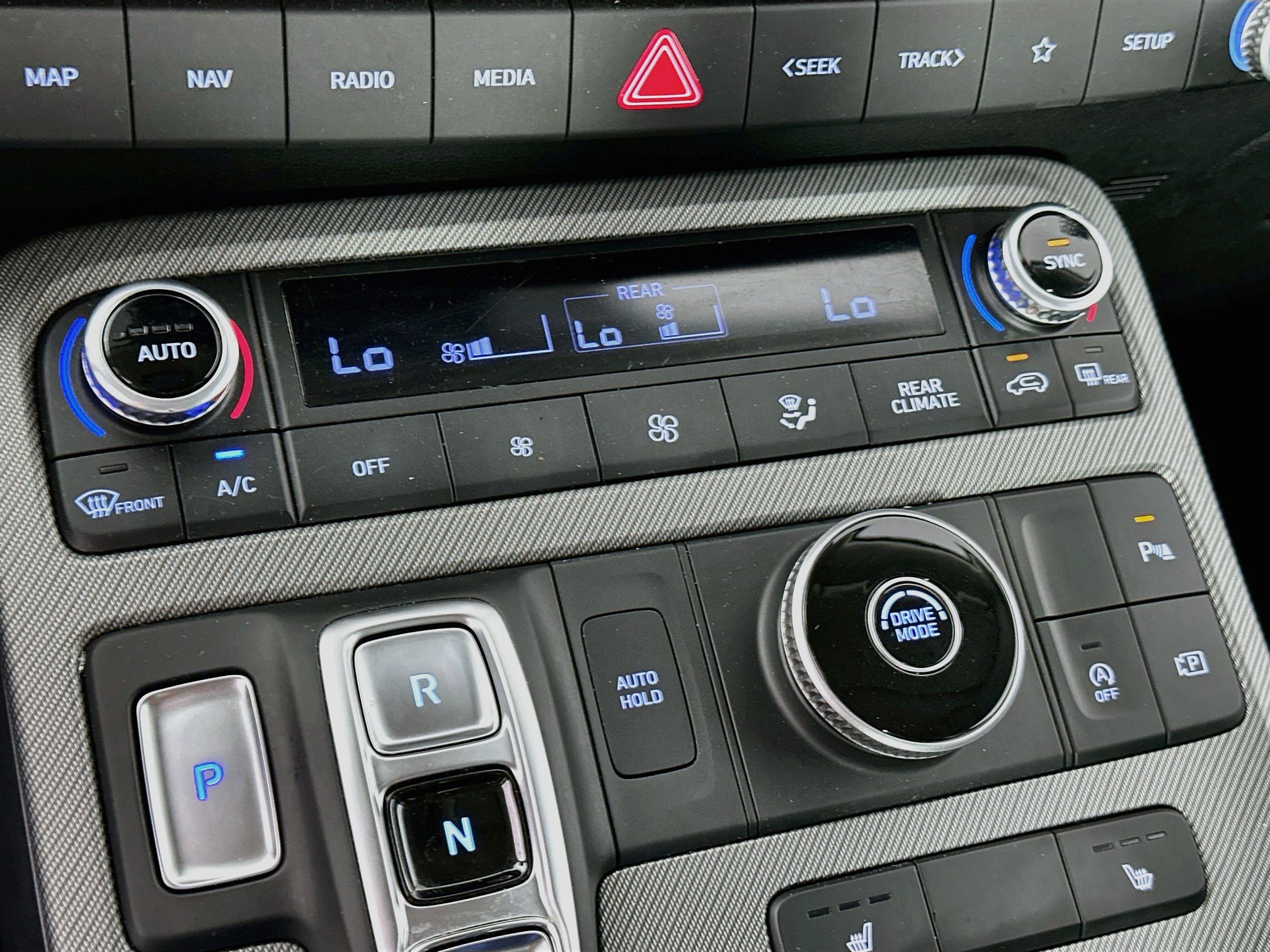 Used 2025 Hyundai Palisade SEL FWD image 24