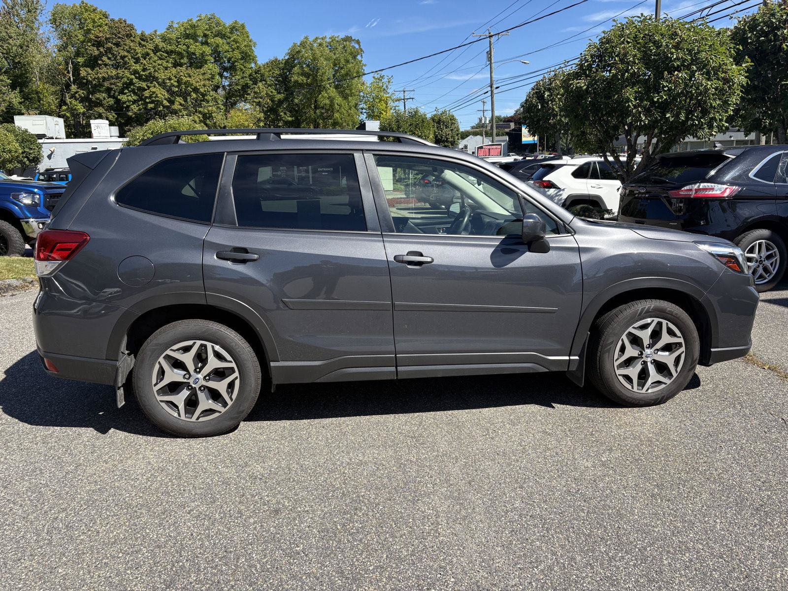 Used 2021 Subaru Forester Premium AWD/4WD image 8
