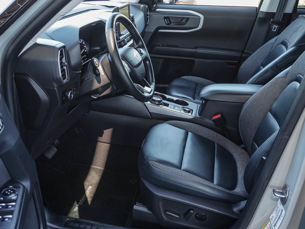 Used 2024 Ford Bronco Sport Outer Banks w/ Tech Package image 18