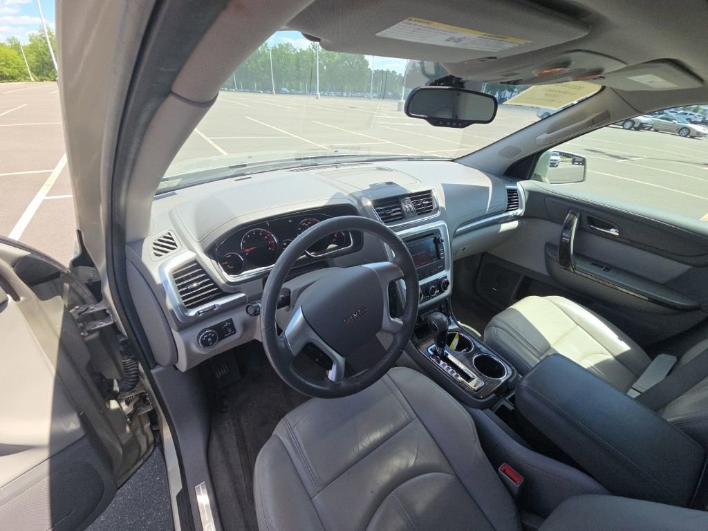 Used 2016 GMC Acadia SLT w/ Open Road Package FWD image 11
