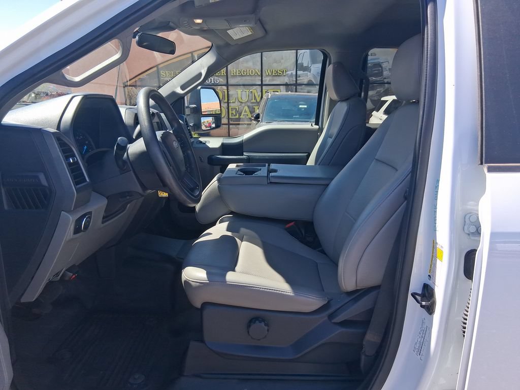 Used 2022 Ford F250 XL w/ Power Equipment Group AWD/4WD image 9