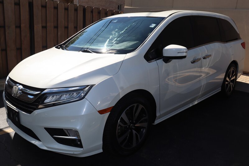 Used 2019 Honda Odyssey Elite image 3