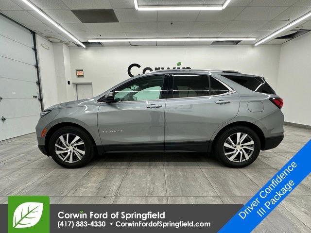 Used 2023 Chevrolet Equinox Premier image 2
