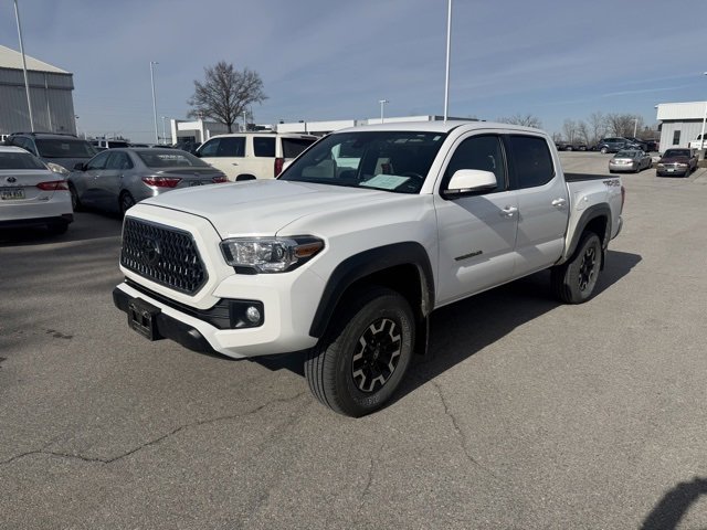 Used 2019 Toyota Tacoma TRD Off-Road image 3