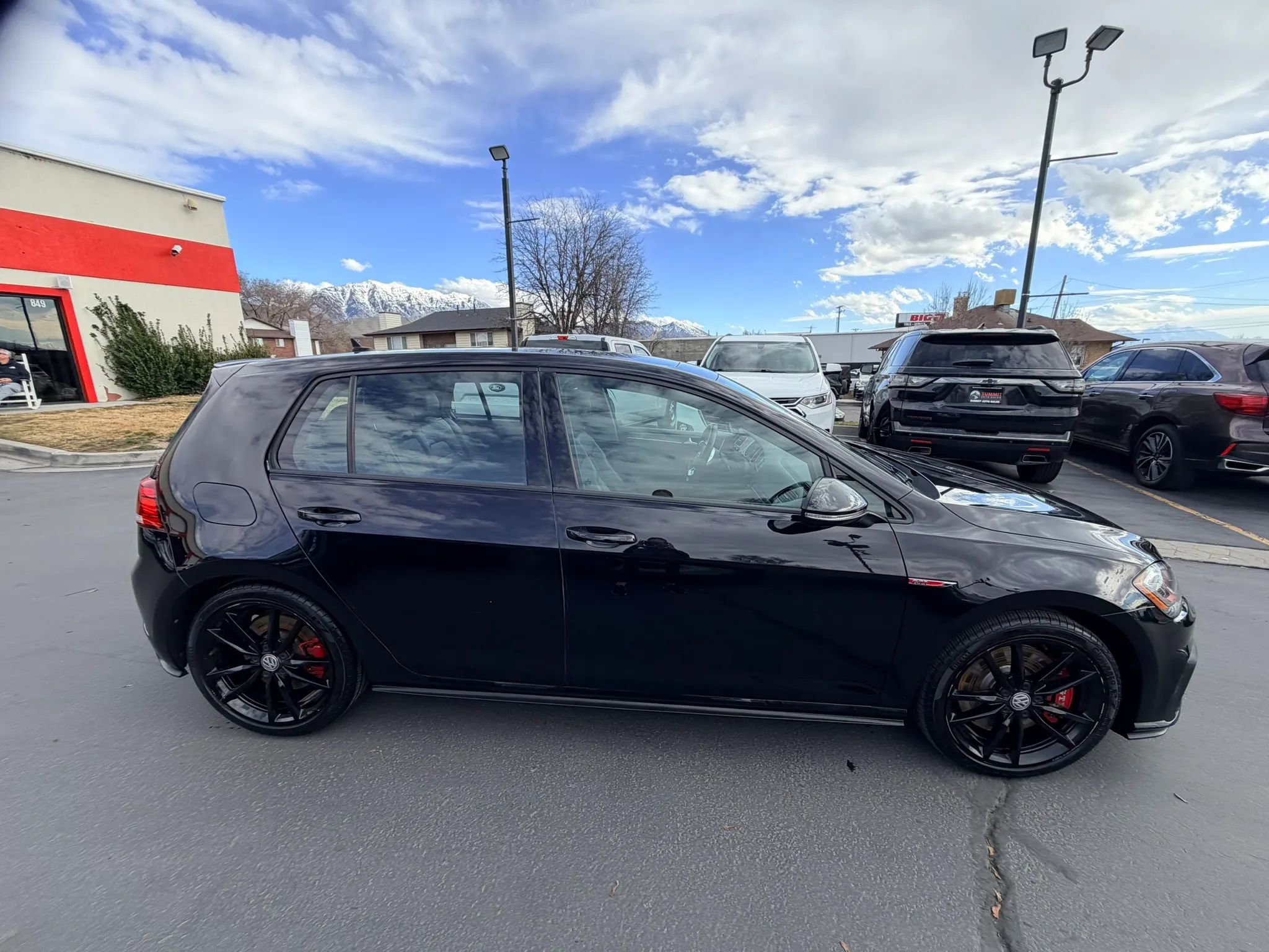 Used 2021 Volkswagen GTI SE FWD image 3