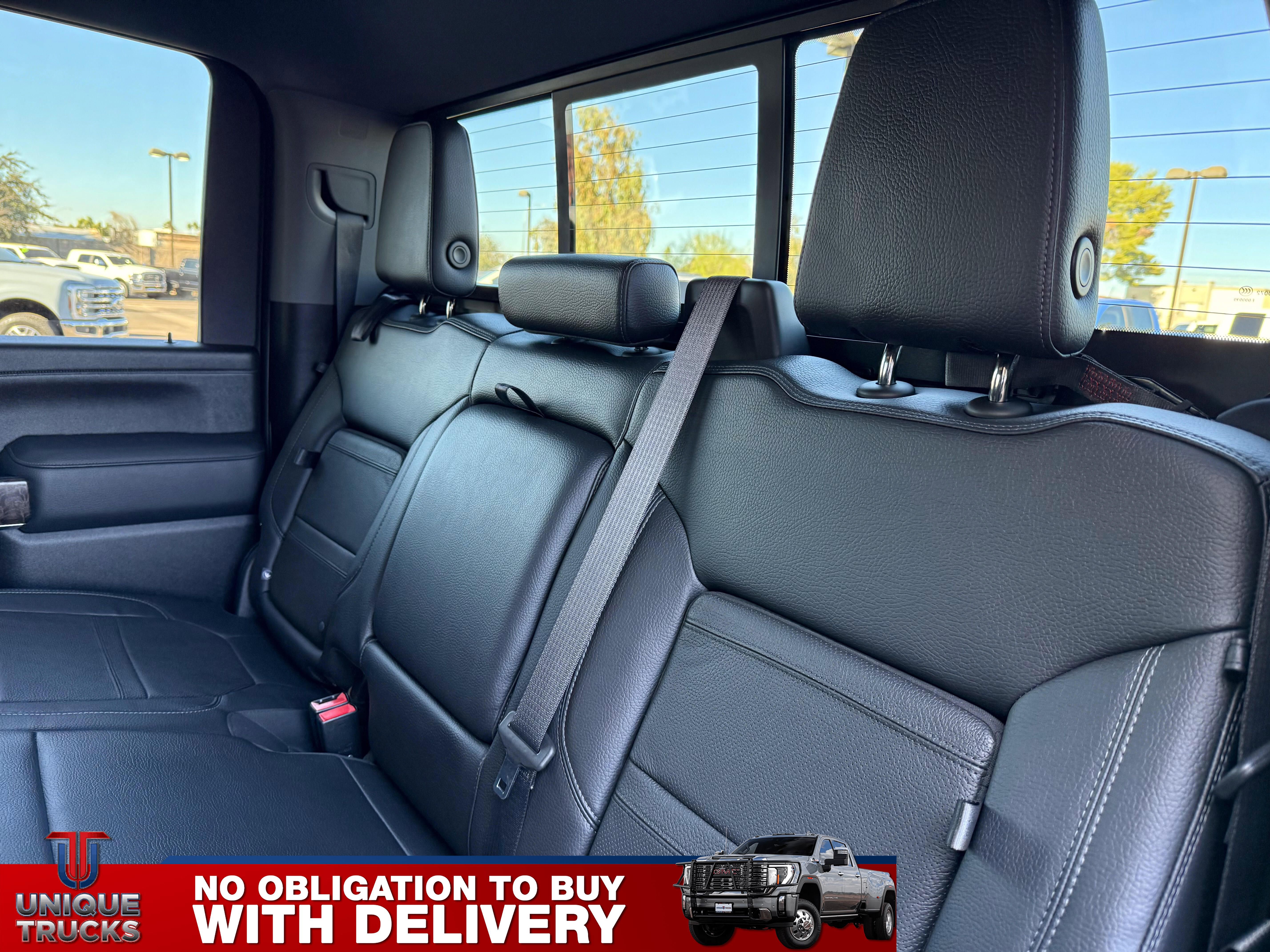 Used 2022 GMC Sierra 2500 Denali w/ Denali Ultimate Package AWD/4WD image 24