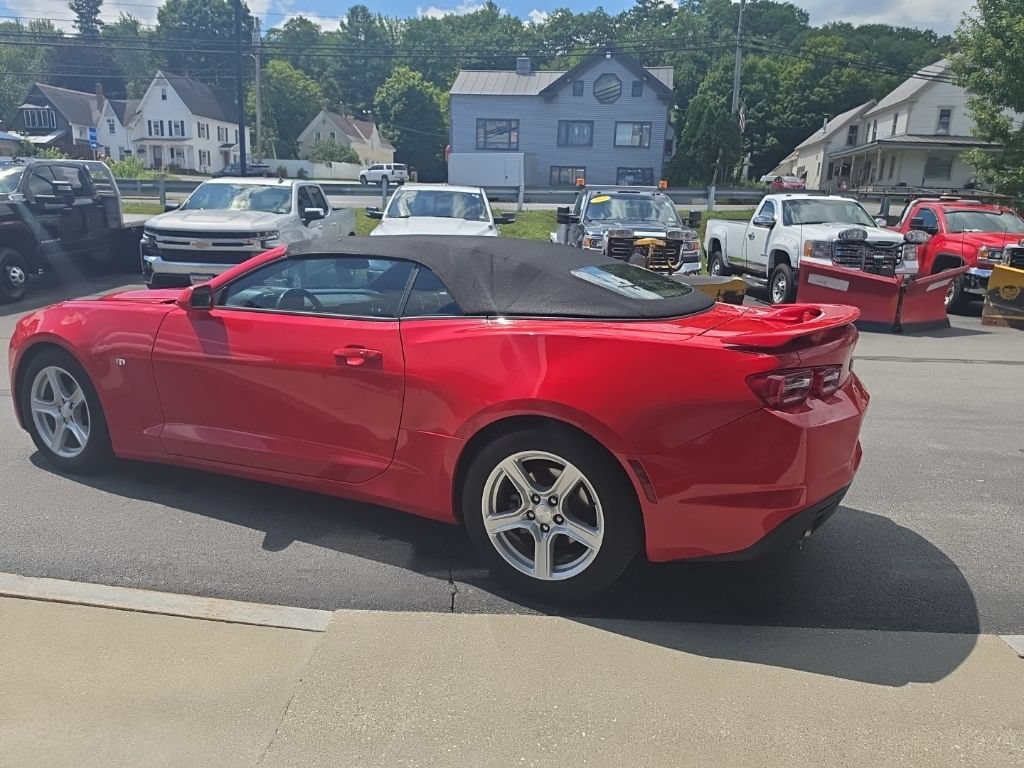 Used 2019 Chevrolet Camaro LT RWD image 6