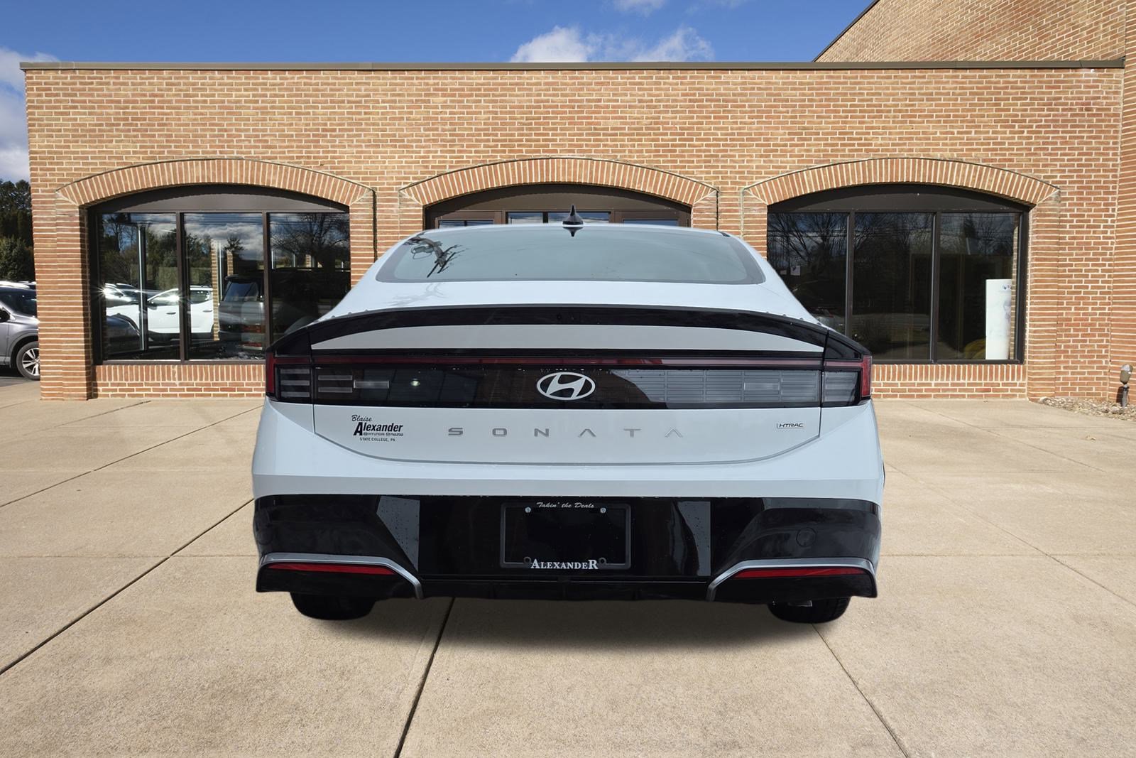 New 2026 Hyundai Sonata SEL AWD/4WD video 4