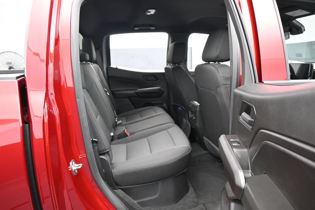 Used 2026 Chevrolet Colorado W/T w/ WT Custom Package RWD image 31