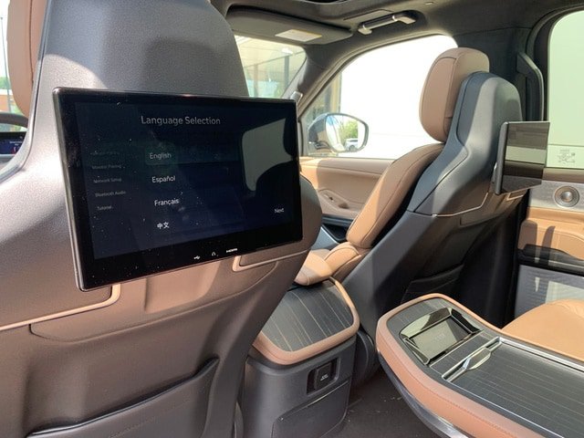 New 2026 Lincoln Navigator Black Label AWD/4WD image 18