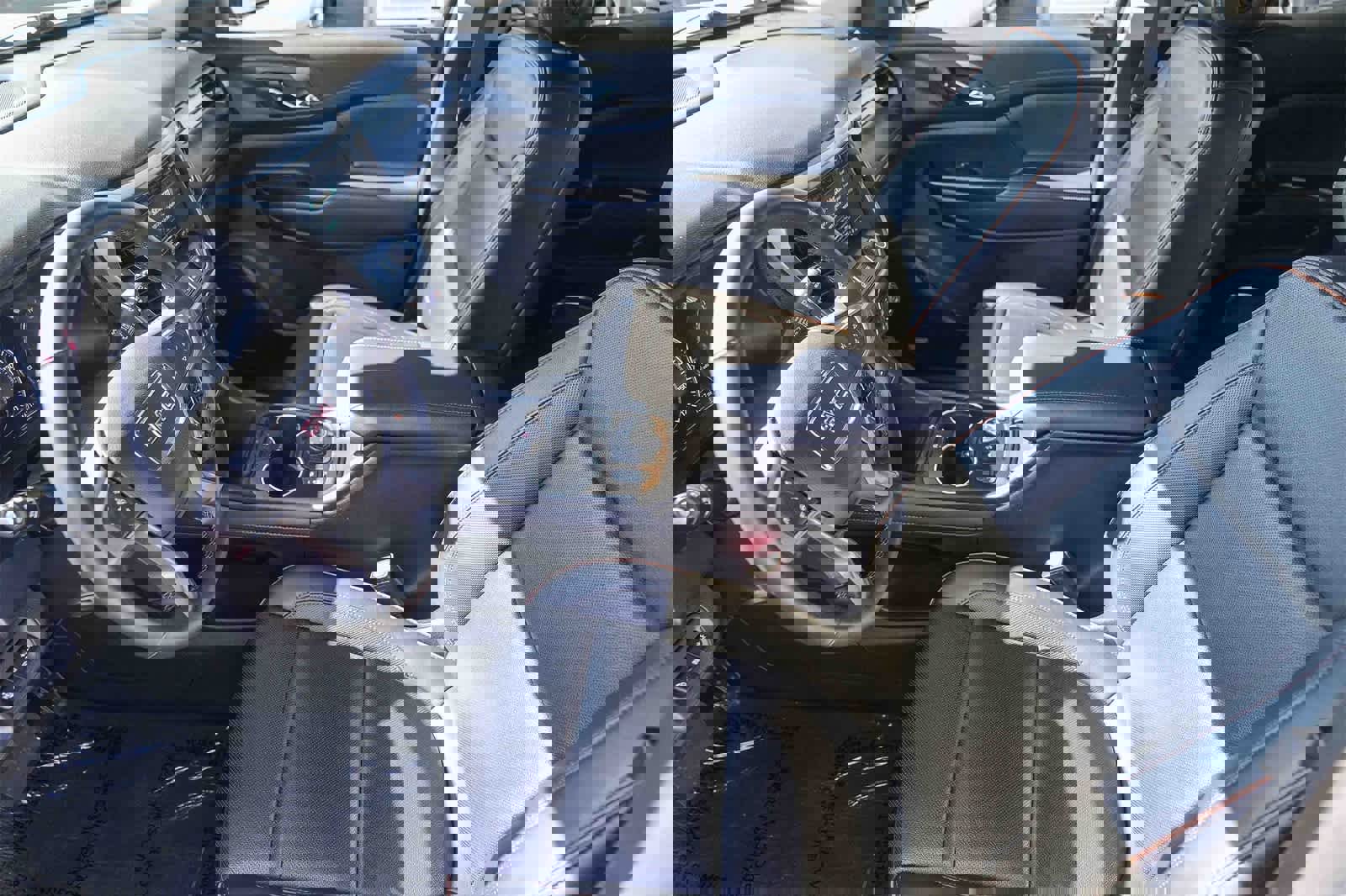 Used 2023 GMC Acadia AT4 w/ Technology Package image 16