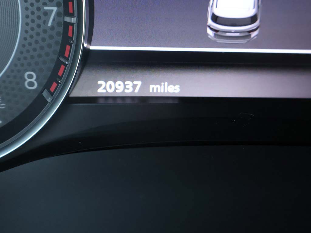 Used 2024 Nissan Armada Platinum image 44