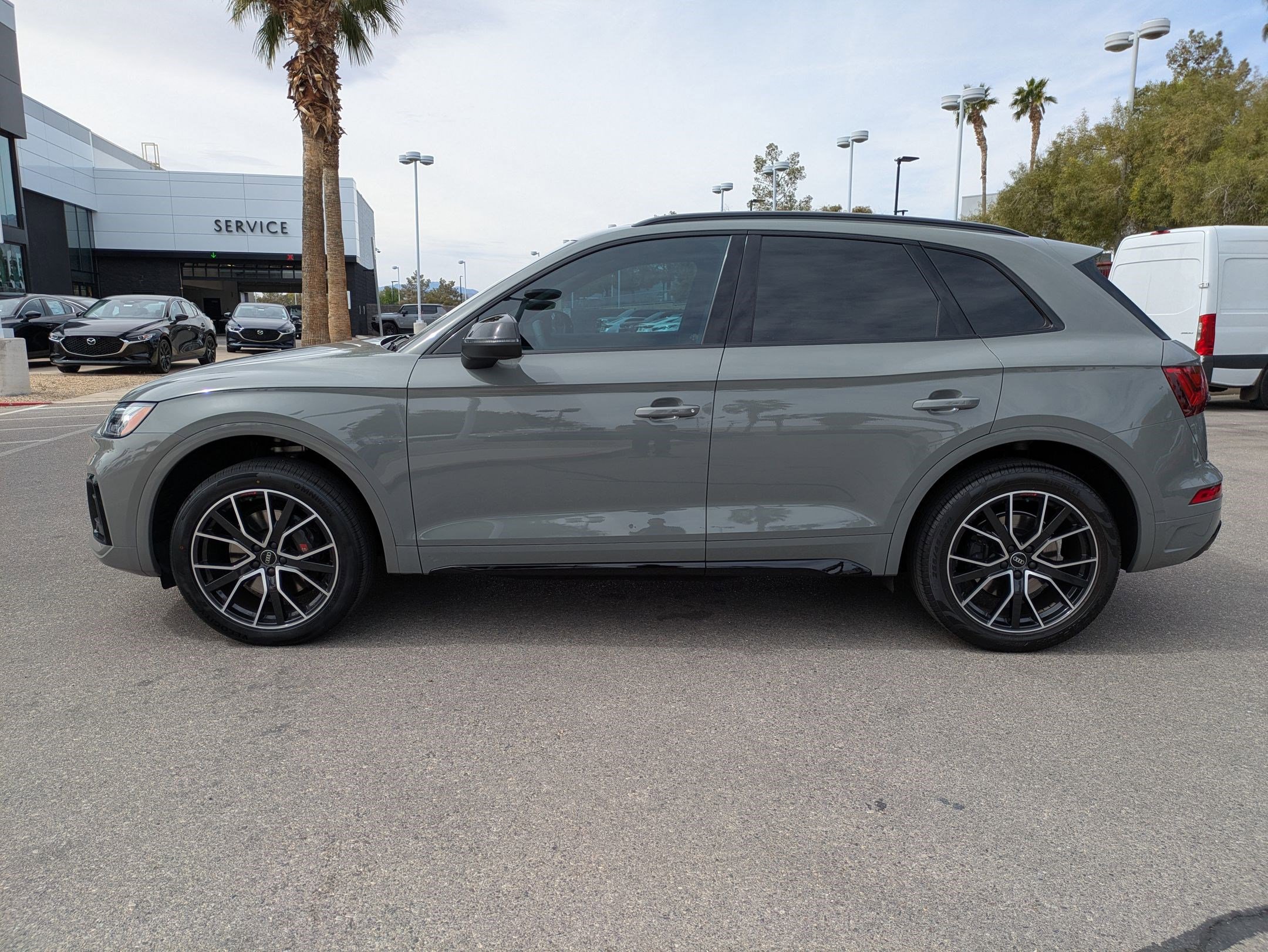 Used 2022 Audi SQ5 Premium Plus image 2