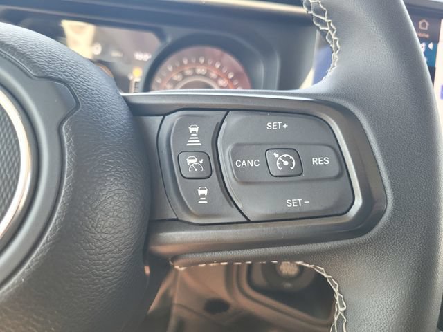 Used 2025 Jeep Wrangler Unlimited Rubicon AWD/4WD image 27