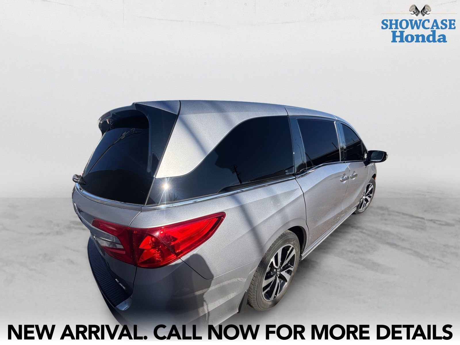 Used 2018 Honda Odyssey Elite image 5