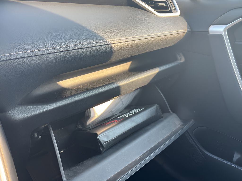 Used 2019 Toyota RAV4 XLE w/ Convenience Package AWD/4WD image 27