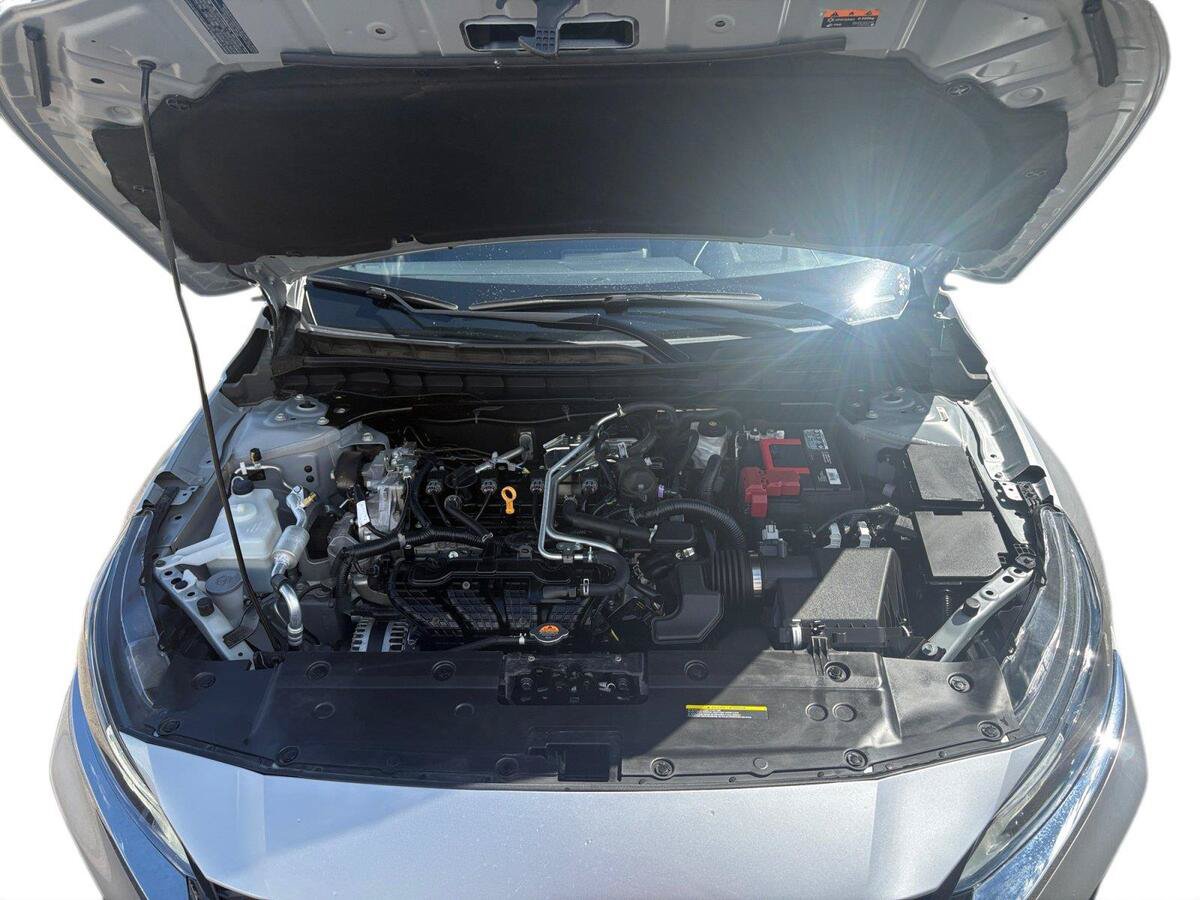 Used 2024 Nissan Altima 2.5 SV FWD image 19