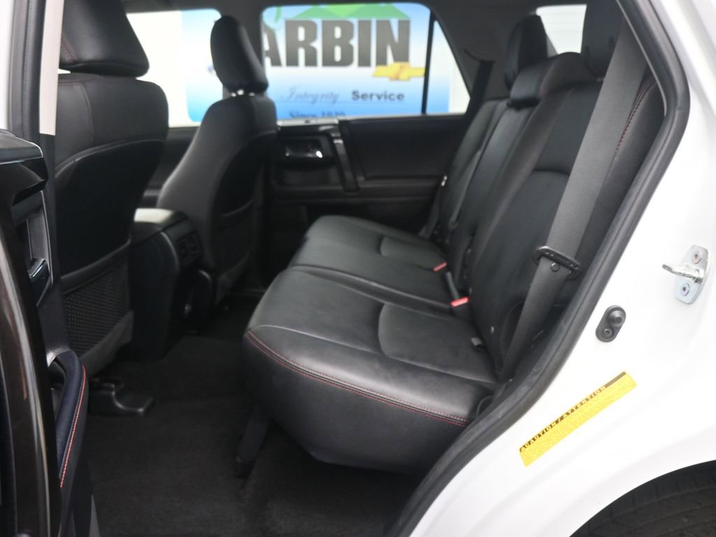 Used 2024 Toyota 4Runner TRD Off-Road Premium image 9