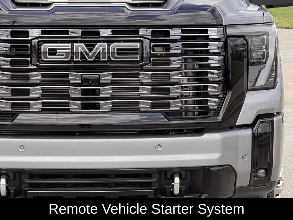 Used 2026 GMC Sierra 3500 Denali Ultimate AWD/4WD image 11