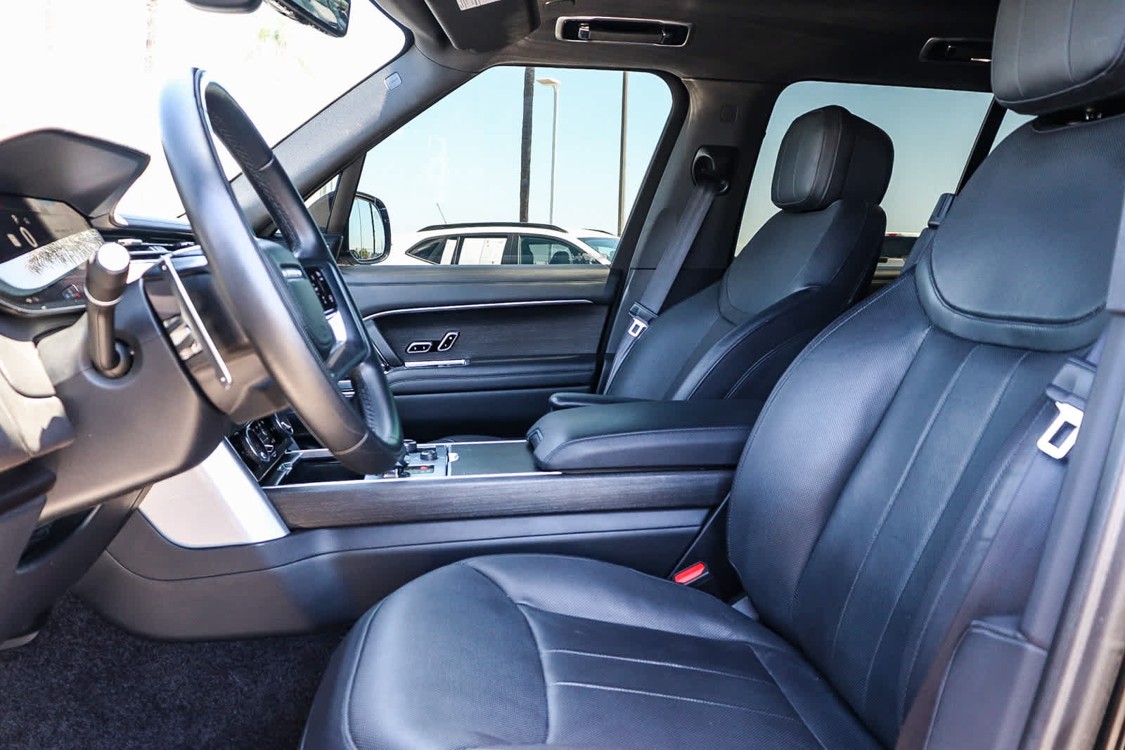 Used 2023 Land Rover Range Rover SE AWD/4WD image 29