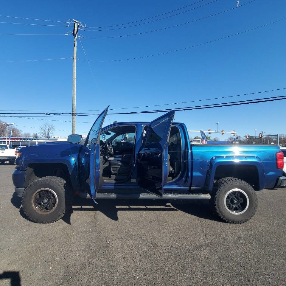 Used 2017 Chevrolet Silverado 1500 LT w/ All Star Edition image 11