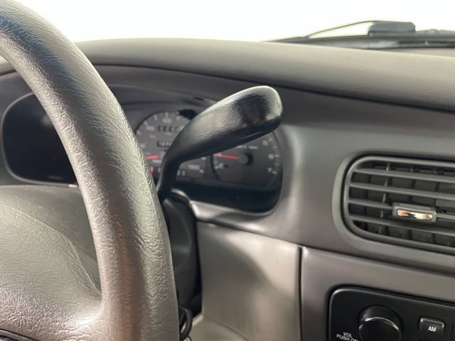 Used 2003 Ford Taurus SES FWD image 9