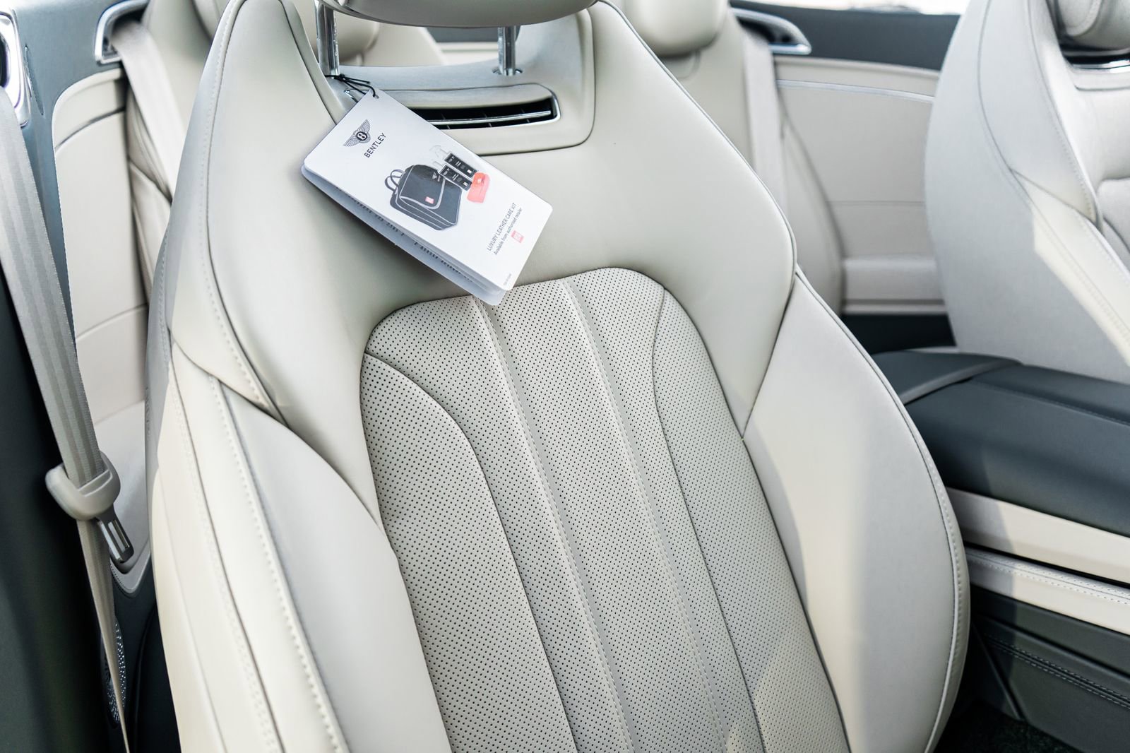 New 2026 Bentley Continental GTC image 40