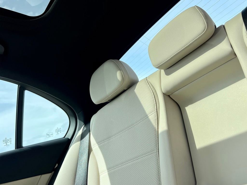 Certified 2022 Mercedes-Benz C 300 4MATIC Sedan image 12