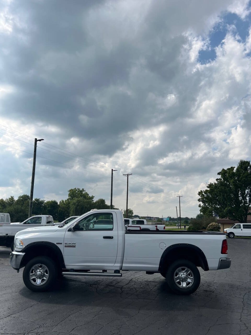 Used 2016 RAM 2500 Tradesman w/ Chrome Appearance Group AWD/4WD image 18