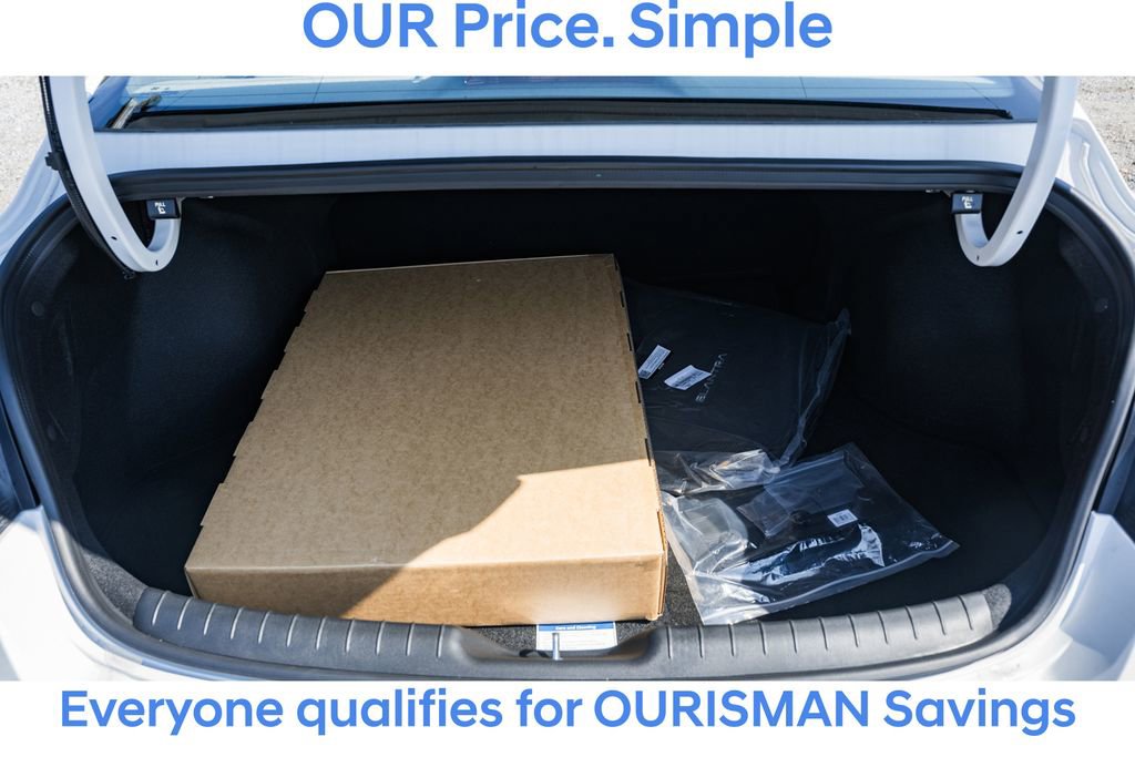 New 2025 Hyundai Elantra Sport image 8