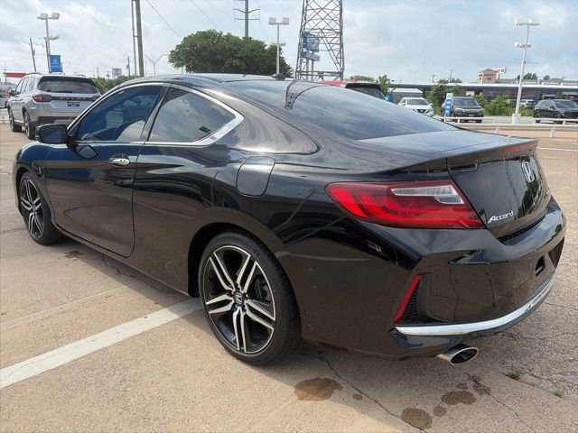 Used 2016 Honda Accord Touring image 5