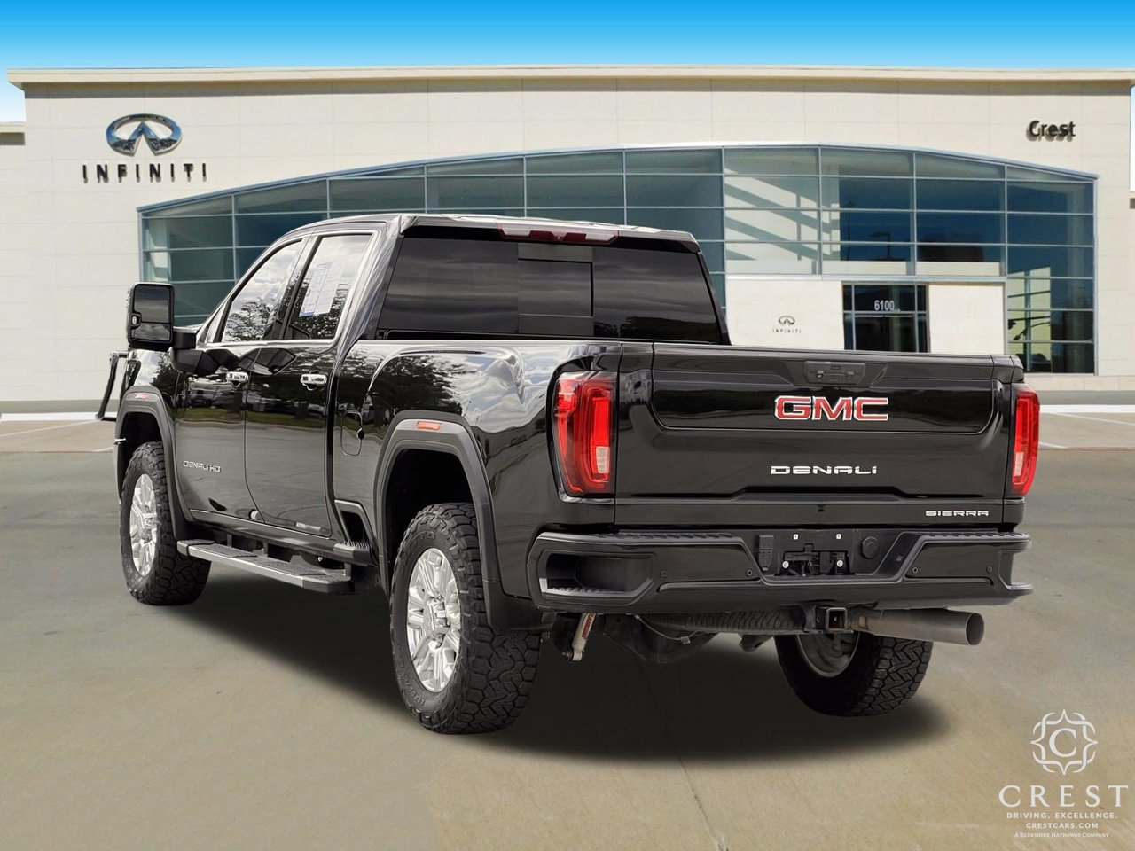 Used 2023 GMC Sierra 2500 Denali AWD/4WD image 8
