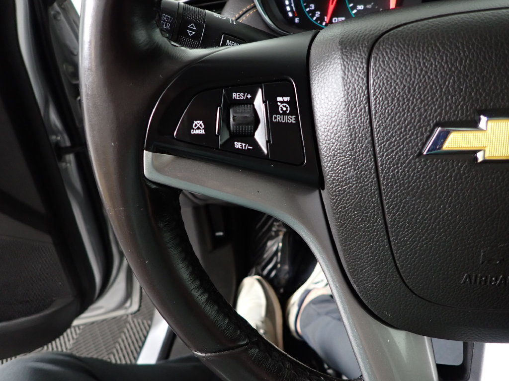 Used 2019 Chevrolet Trax LT w/ LT Convenience Package FWD image 22