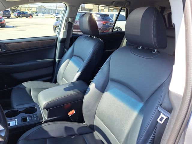 Used 2017 Subaru Outback 2.5i Limited image 5