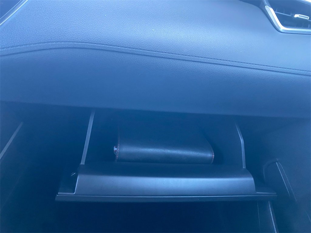 Used 2022 Toyota Corolla Cross XLE image 25