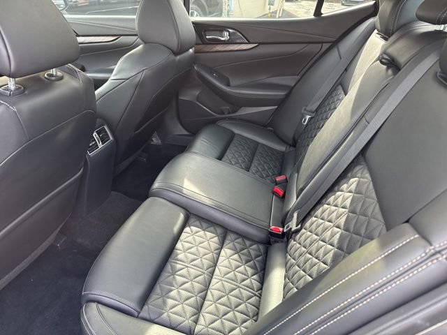 Used 2017 Nissan Maxima Platinum image 14