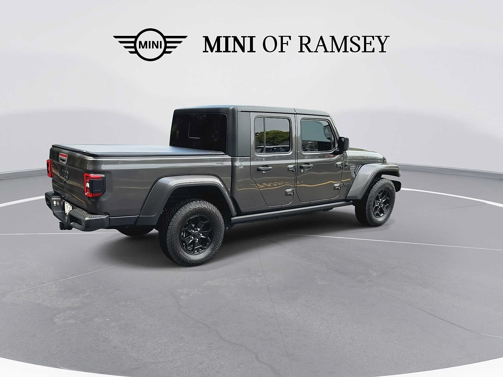 Used 2021 Jeep Gladiator Sport AWD/4WD image 8