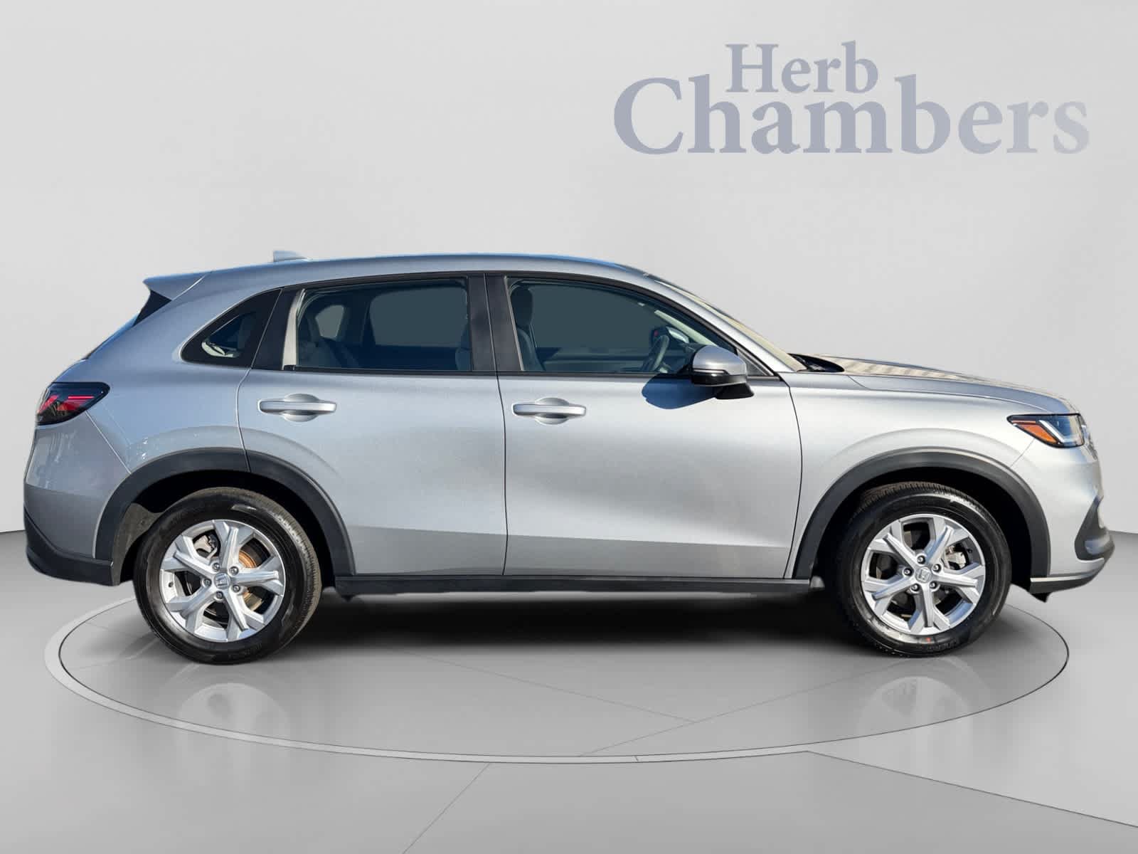 Used 2025 Honda HR-V LX image 5