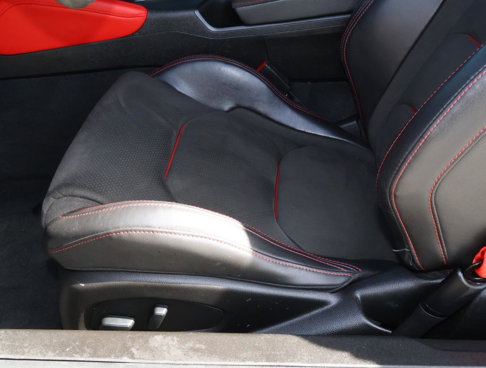 Used 2021 Chevrolet Camaro ZL1 image 11