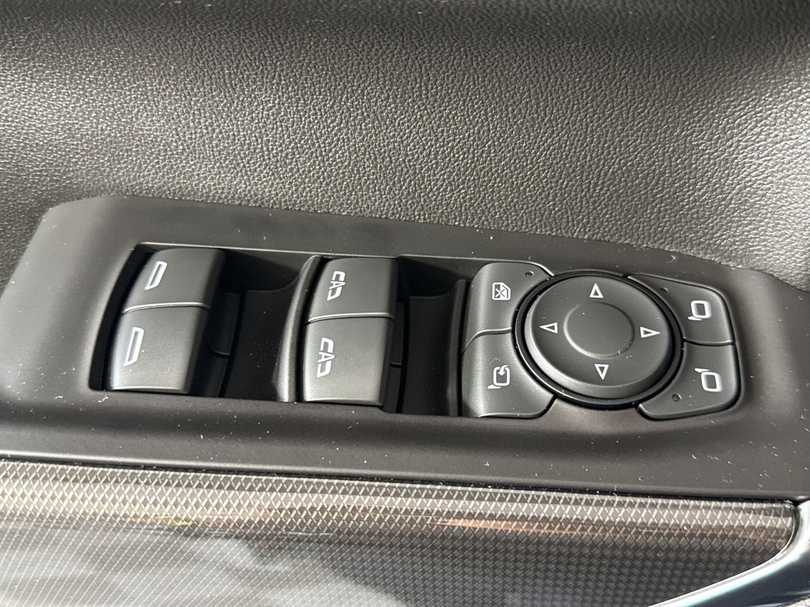 Used 2021 GMC Sierra 1500 AT4 w/ AT4 Premium Package AWD/4WD image 15