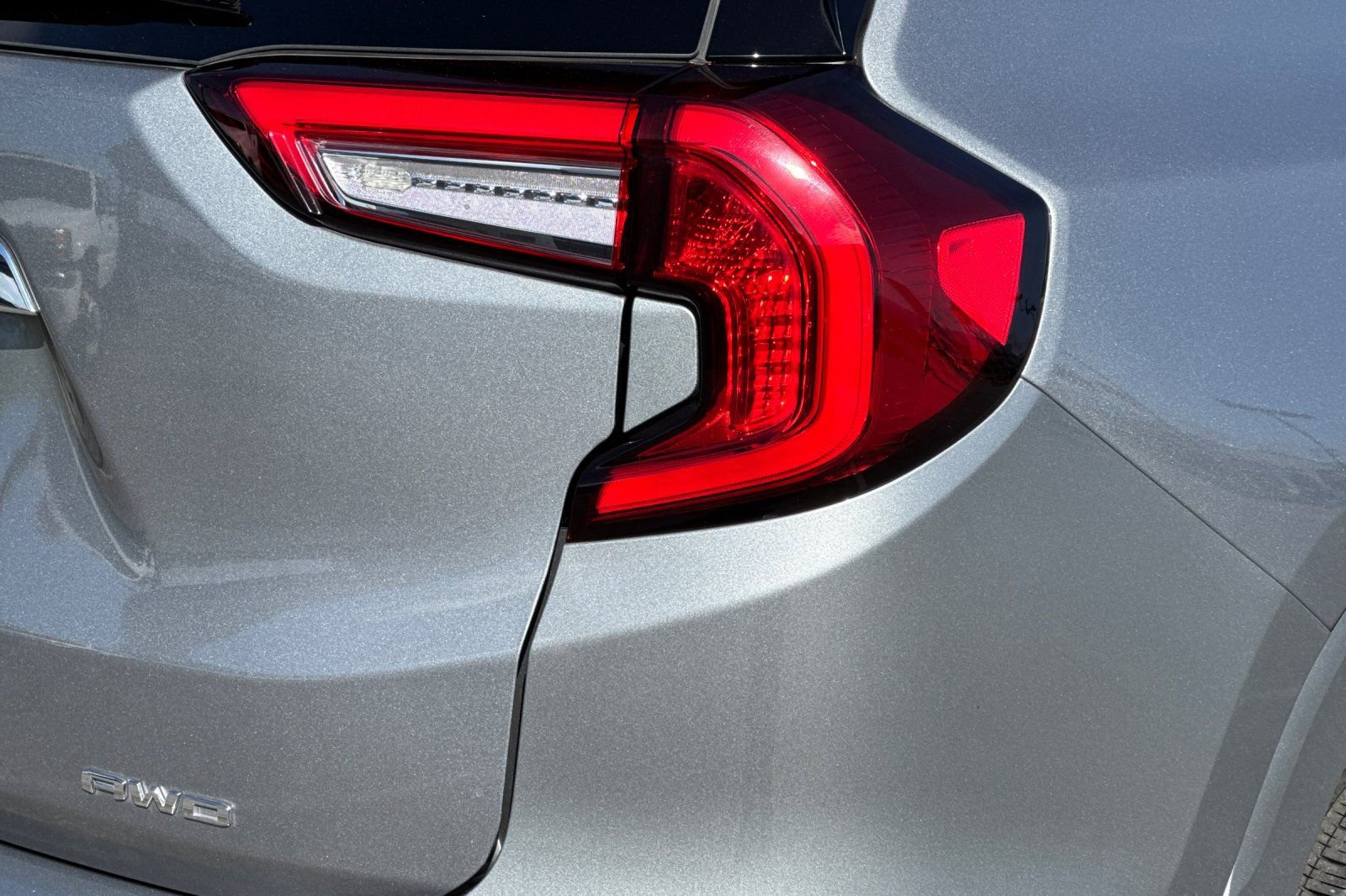 Used 2023 GMC Terrain Denali w/ Denali Premium Package AWD/4WD image 29